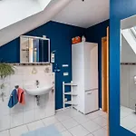 Ottow Apartment *